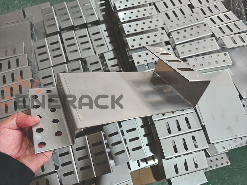 Plain tile roof hook
